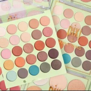 Pixi Trina Young Tones & Textures EyeShadow Palette & Eco Tools All Eyes…